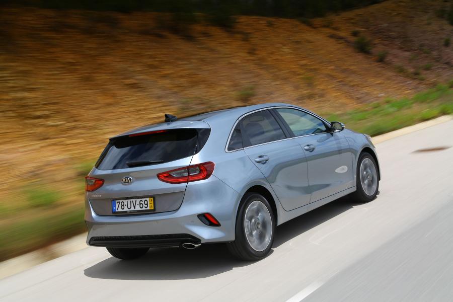  Kia Ceed 2018 года  (WW) (фото 37 из 40)